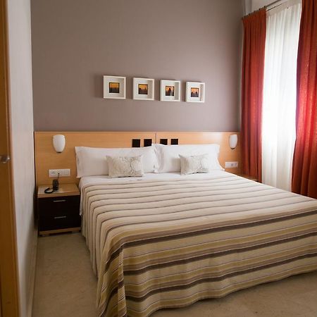 Hostal Albero By Eme Hoteles Sanlúcar la Mayor Exteriér fotografie