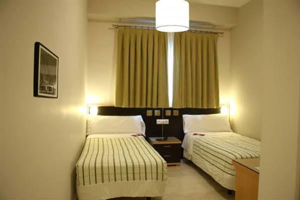 Hostal Albero By Eme Hoteles Sanlúcar la Mayor Exteriér fotografie