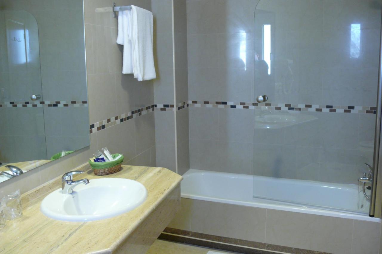 Hostal Albero By Eme Hoteles Sanlúcar la Mayor Pokoj fotografie